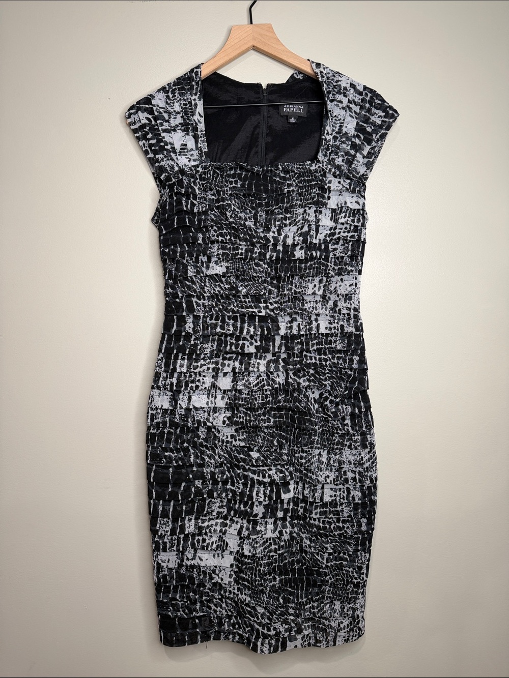 Adrianna Papell Knee Length Dress Women’s 10